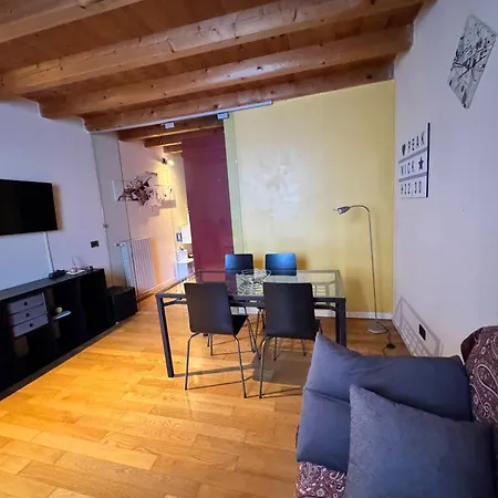 Torre San Giorgio 6 بريشا